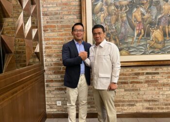 Ridwan Kamil dan Ariza Patria dalam sebuah acara di Jakarta pada Senin 19 Agustus 2024. Sumber foto : Instagram @arizapatria
