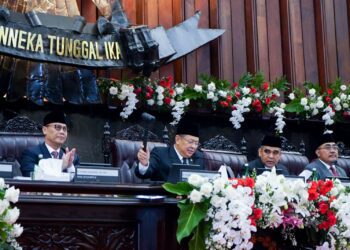 Ketua MPR RI, Bambang Soesatyo, saat memimpin Sidang Paripurna Terakhir MPR RI Periode 2019-2024. Sumber foto : Setjen DPR/MPR