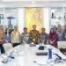 Ketua MPR RI, Bambang Soesatyo, pose bersama dengan narasumber dan peserta Forum Diskusi Aktual Berbangsa dan Bernegara, 'Akselerasi Pelaksanaan SDG’s Guna Mengurangi Ketimpangan Ekonomi', di Jakarta, Rabu (11/9/24)