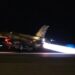 Sebuah jet tempur Israel lepas landas untuk melakukan serangan terhadap target-target Hizbullah di Lebanon selatan. Sumber foto : Reuters