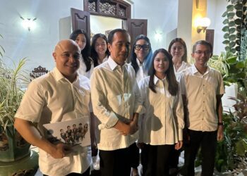 Jokowi saat menemui Forsa IKN di Solo.