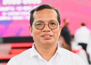 Dr.Tasrifin Tahara