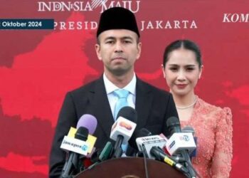 Hasil tangkapan layar siaran langsung Kompas TV saat Raffi Ahmad dilantik oleh Presiden Prabowo sebagai Utusan Khusus Presiden.