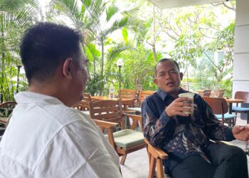 Anggota Komisi IV DPR RI Fraksi PKS, Riyono (Kanan), saat menemui Himpunan Media Senayan Jawa Timur pada Kamis (7/11/2024) kemarin di Jakarta.