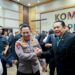 Anggota Komisi III DPR RI Fraksi Partai Golkar, Bambang Soesatyo, menyalami Kapolri Sigit Listyo, dalam Rapat Kerja Komisi III dengan Kapolri beserta jajarannya di