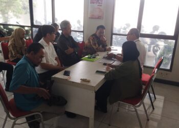 Mediasi Terakhir antara koresponden CNN Indonesia, Miftah Faridl dan CNN Indonesia kemarin di Surabaya, (13/11/2024).
