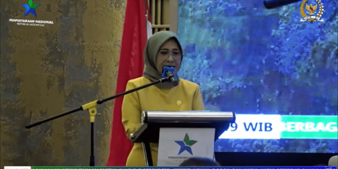 Ketua Komisi X DPR RI, Hetifah Sjaifudian, saat menyampaikan sambutannya dalam acara Seminar Literasi di Jakarta pada Senin, (25/11/2024)