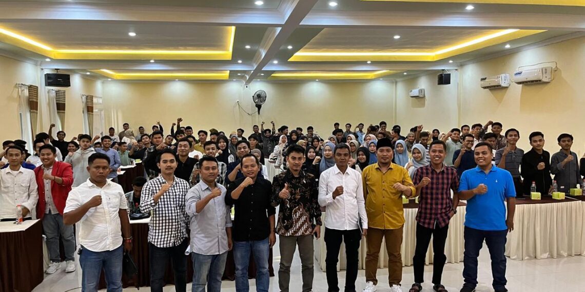 Front Pemuda Madura Dalam Seminar Kebangsaan bertema “Politik Santun: Upaya Pemuda Merawat Kohesi Sosial Menuju Pilkada 2024 Berintegritas”, Senin (25/11/2024)