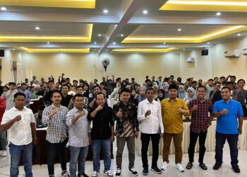 Front Pemuda Madura Dalam Seminar Kebangsaan bertema “Politik Santun: Upaya Pemuda Merawat Kohesi Sosial Menuju Pilkada 2024 Berintegritas”, Senin (25/11/2024)