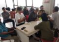Dinas Perindustrian dan Tenaga Kerja (Disnaker) Kota Surabaya saat memediasi pihak CNN Indonesia dengan Miftah Faridl.
