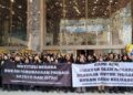 Aksi Unjuk Rasa ASN Kementerian Pendidikan Tinggi, Sains dan Teknologi mendesak Mendikti, Prof.Satryo Sumantri, untuk turun dari jabatan menteri pada Senin (20/1/2025).