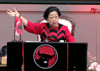 Megawati Sukarno Putri, Ketua Umum DPP PDI Perjuangan saat menyampaikan pidato politik dalam HUT ke-52 PDI Perjuangan di Jakarta pada Jum'at (10/01/2025).