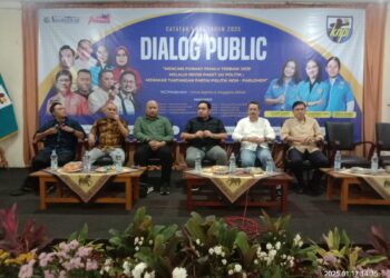 Wakil Ketua Umum DPP PSI, Andy Budiman (kanan) dalam Diskusi Publik yang digelar oleh DPP KNPI di Gedung Juang 45 Cikini Jakarta pada Jum'at (17/1/2025).