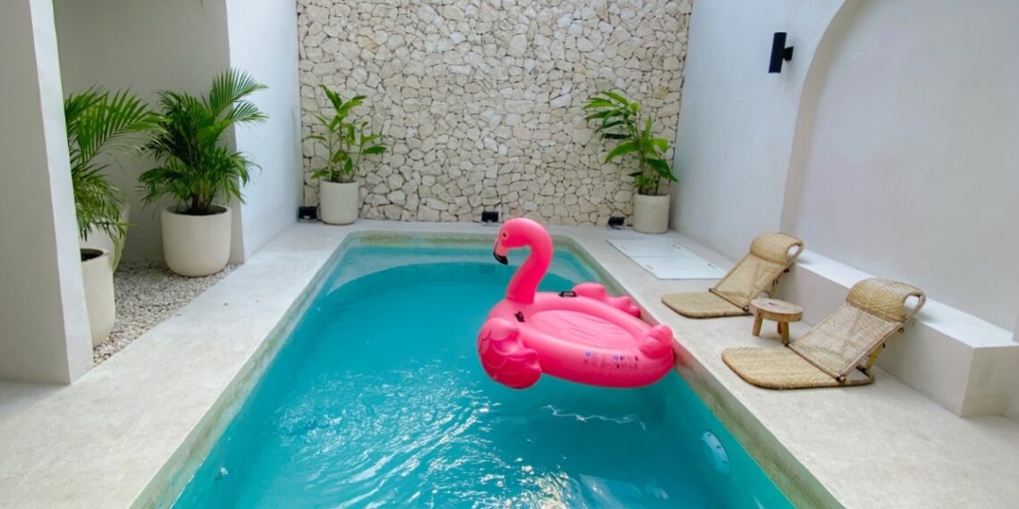 Kolam Renang Semasa Villa .