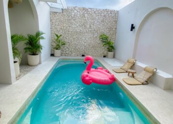 Kolam Renang Semasa Villa .