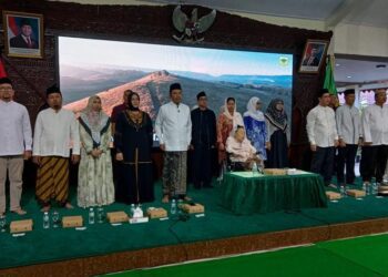 Shinta Nuriyah Abdurrahman Wahid, menghadiri acara buka puasa bersama di Pendopo Kabupaten Bondowoso pada Rabu (12/3/2025) sore.