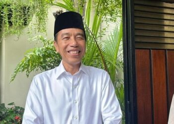 Presiden ke-7 Republik Indonesia Joko Widodo di kediamannya di Solo.