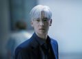 Lee Je-hoon tampil memukau sebagai Yoon Joo-no, seorang negosiator legendaris dalam bidang merger dan akuisisi (M&A).