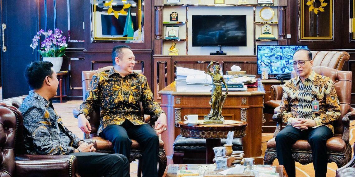 Anggota Komisi III DPR RI, Bamsoet saat bertemu Ketua MA Sunarto di Jakarta pada Kamis (10/4/2025).