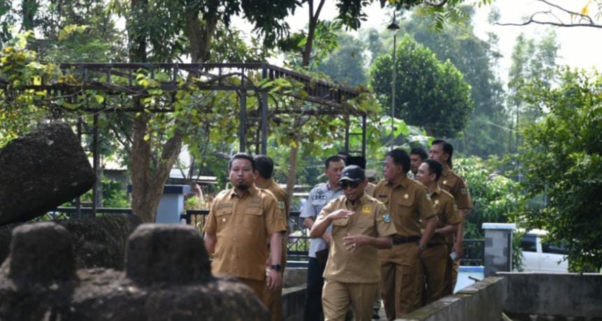 Kunjungan Wakil Bupati As’ad Yahya Safi’i ke Pusat Informasi Megalitikum Bondowoso (PIMB) di Desa Pekauman, Kecamatan Grujugan, Selasa (15/4/2025).