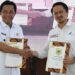 Bupati Bondowoso, Abdul Hamid Wahid (kiri)