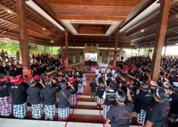Suasana diklat singkat Pecalang pada Selasa (29/8/2023) Sumber foto : Bali Post.