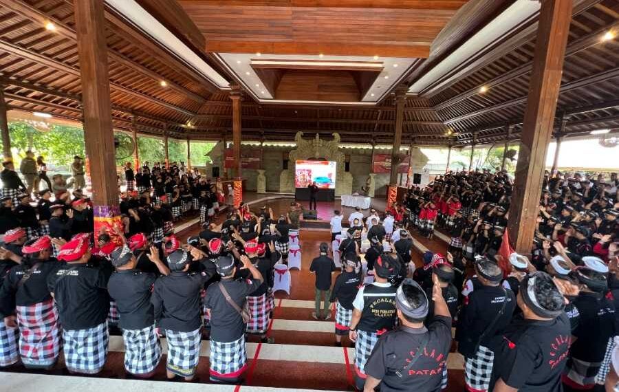 Suasana diklat singkat Pecalang pada Selasa (29/8/2023) Sumber foto : Bali Post.
