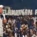 Puluhan suporter Persikas Subang diamankan aparat kepolisian setelah membentangkan spanduk bertuliskan “Selamatkan Persikas” dalam kegiatan Gubernur Jawa Barat Dedi Mulyadi (KDM) bertajuk Abdi Nagri Nganjang Ka Warga di Desa Sukamandijaya, Kecamatan Ciasem, Kabupaten Subang, Rabu (28/5/2025) malam.