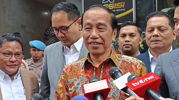 Jokowi Di Polda Metro Jaya. Sumber foto ; DETIK