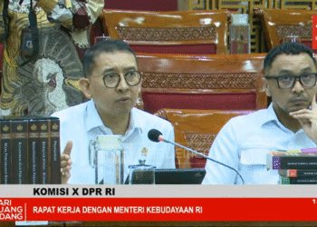 Menteri Kebudayaan Fadli Zon dalam Rapat Kerja dengan Komisi X DPR RI di Senayan Jakarta, Senin (26/5/2025)