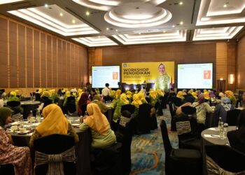 Workshop Pendidikan bertema “Pendidikan untuk Semua: Peran Perempuan dalam Meningkatkan Mutu Pendidikan” yang diselenggarakan oleh DPP Pengajian Al-Hidayah di Jakarta, Minggu (4/5).