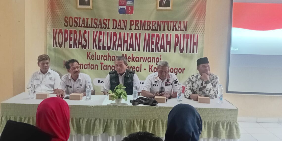 Sosialisasi dan Pembentukan Koperasi Merah Putih Kelurahan Mekarwangi Tanah Sareal Kota Bogor pada Rabu (7/5/2025)