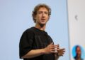 CEO Meta, Mark Zuckerberg, menyampaikan pidato utama dalam acara tahunan Meta Connect, yang digelar di kantor pusat perusahaan di Menlo Park, California, Amerika Serikat, pada 25 September 2024. Sumber foto : REUTERS/Manuel Orbegozo.