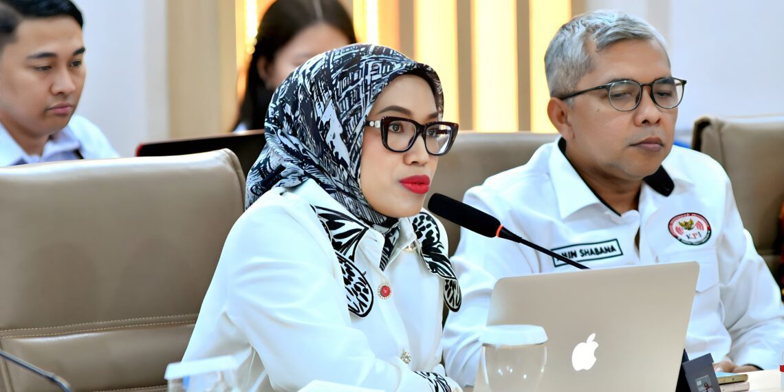 Komisioner KPI DKI Jakarta, Rizky Wahyuni