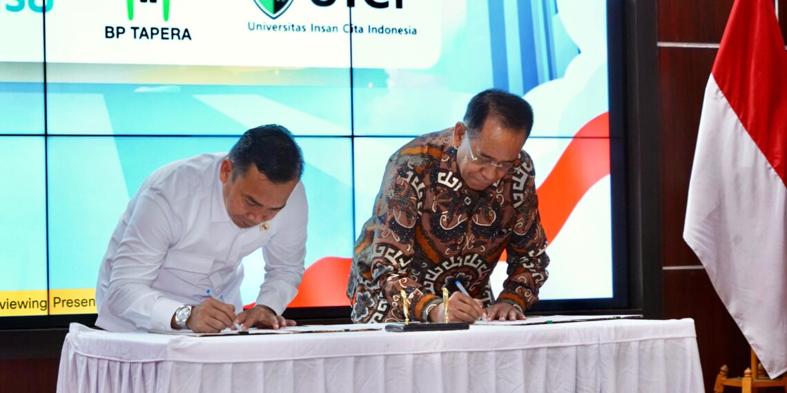 Penandatanganan MOU antara UICI dan Kementerian Kependudukan dan Pembangunan Keluarga yang ditandatangi oleh Rektor UICI, Prof. La Ode M.Kamaluddin dan Menteri Wihaji di Jakarta pada Senin (19/5/2025)