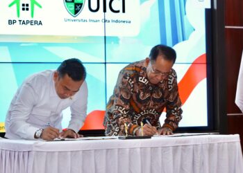 Penandatanganan MOU antara UICI dan Kementerian Kependudukan dan Pembangunan Keluarga yang ditandatangi oleh Rektor UICI, Prof. La Ode M.Kamaluddin dan Menteri Wihaji di Jakarta pada Senin (19/5/2025)