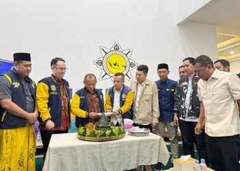 Sekjen DPP Partai Golkar, M.Sarmuji, dalam acara soft launching Media Centre AMPI di bilangan Menteng Jakarta pada Rabu (28/5/2025). Sumber foto : Instagram @arifrosyid.id