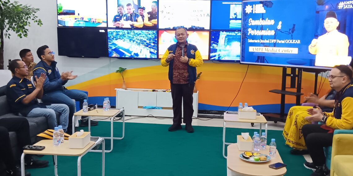 Sekjen DPP Partai Golkar, Sarmuji, dalam acara soft launching Media Centre di bilangan Menteng, Jakarta Pusat, Rabu (28/5/2025). Sumber foto : Dwiki Setyawan.