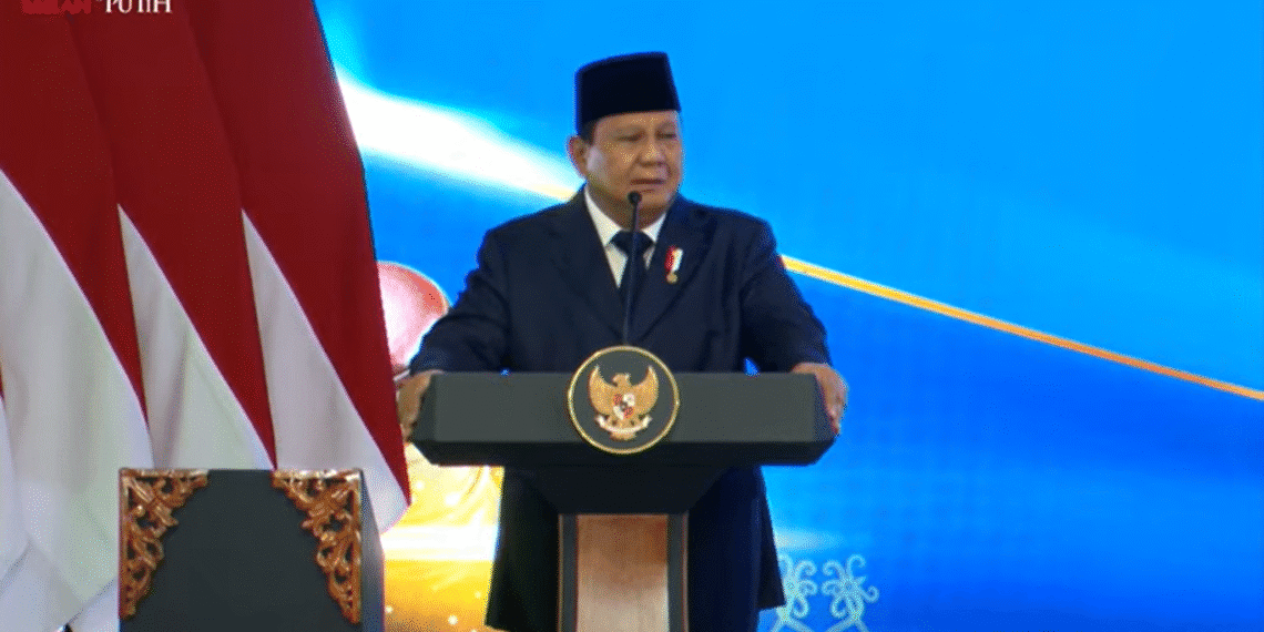 Presiden Prabowo Subianto dalam acara pengukuhan Hakim Mahkamah Agung RI, Rabu (12/6). Sumber : Youtube Sekretariat Presiden.