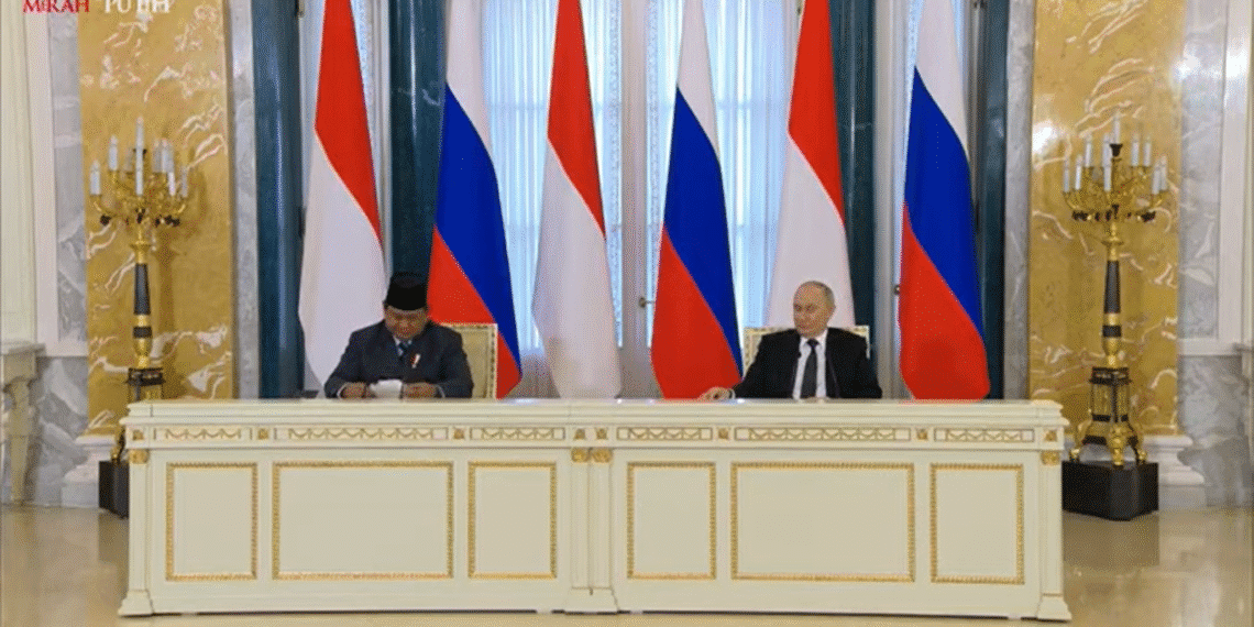 Presiden Putin Terima Presiden Prabowo di Istana Konstantinovsky, St. Petersburg, 19 Juni 2025. Sumber : Youtube Sekretariat Presiden.