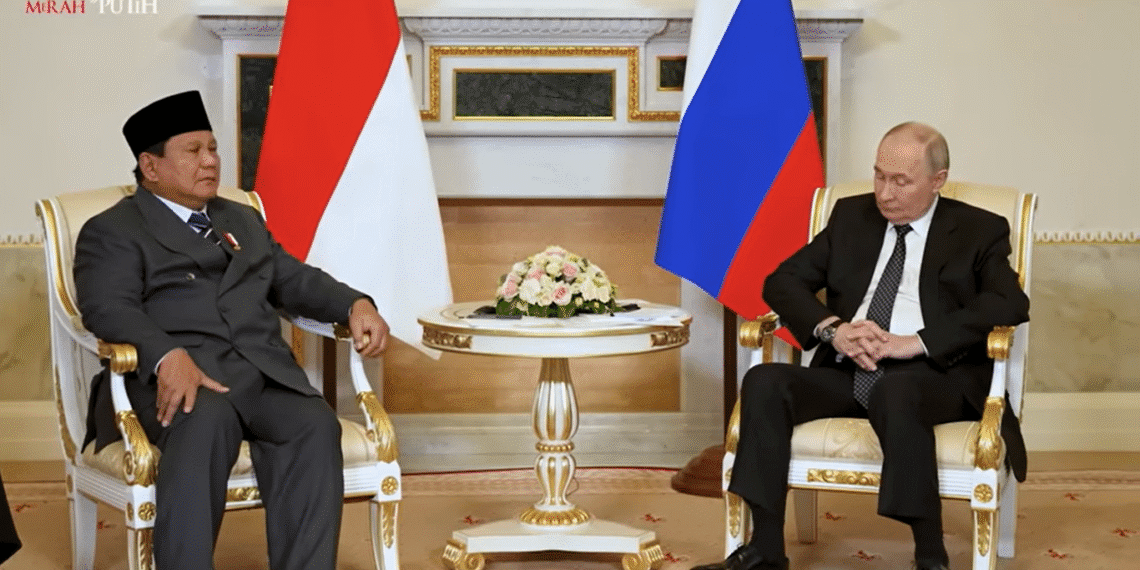 Presiden RI Prabowo Subianto dan Presiden Rusia Vladimir Putin.