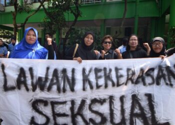 Demonstrasi anti kekerasan seksual