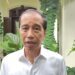 Jokowi di kediamannya di Solo
