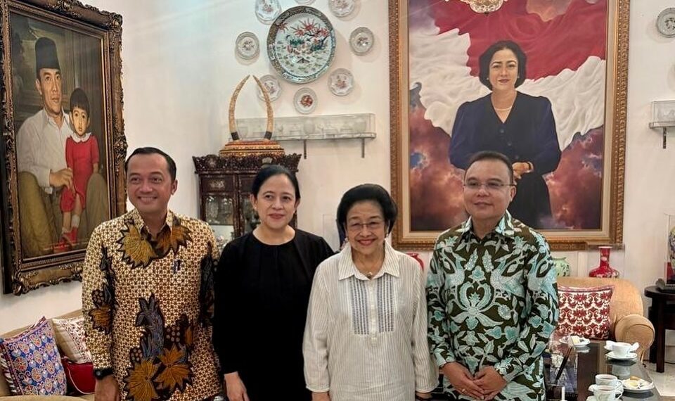 Ketua Harian Partai Gerindra, Sufmi Dasco Ahmad, dan Menteri Sekretaris Negara Prasetyo Hadi saat silaturahkmi ke kediaman Presiden ke-5 RI, Megawati di Jalan Teuku Umar, Jakarta.