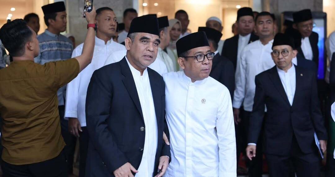 Ketua MPR RI sekaligus Sekjen Partai Gerindra Ahmad Muzani (kiri)