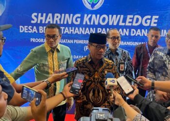 Menteri Desa dan Pembangunan Daerah Tertinggal, Yandri Susanto, dalam acara Sharing Knowledge Desa Berketahanan Pangan dan Iklim yang digelar di Jakarta, Selasa (10/6).
