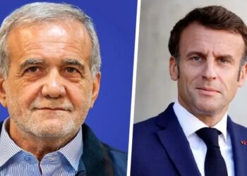 Presiden Iran Pezeskhian dan Presiden Prancis Macron.