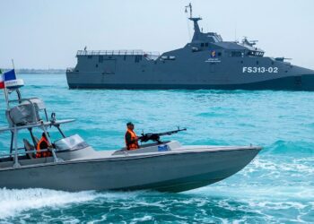 Pasukan Garda Revolusi Islam Iran saat beroperasi menyisir Selat Hormuz