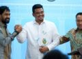 Mensesneg Prasetyo Hadi (Kanan)