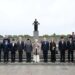 Presiden Prabowo berpose bersama pejabat tinggi Rusia di Taman Makam Piskaryovskoye, St. Petersburg, Federasi Rusia, 19 Juni 2025. Sumber foto : Instagram Sekretariat Kabinet.
